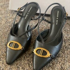 Charles & keith heels size 35